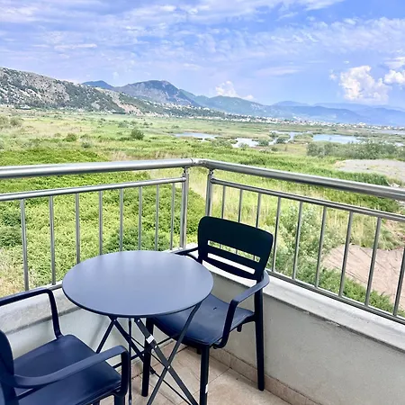 Apartment A&h